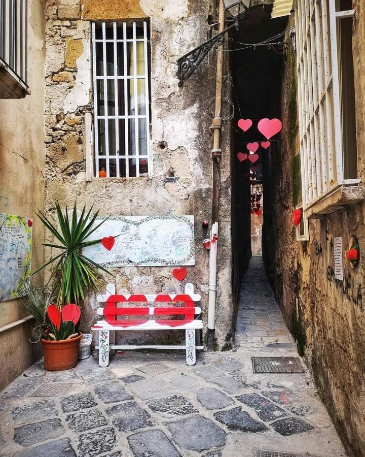 Al Molo Sant'Eligio Ξενοδοχείο Ταράντο Εξωτερικό φωτογραφία